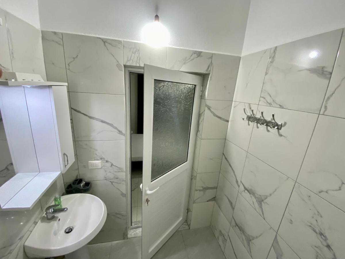 Apartmente Pamela Саранде Екстериор снимка