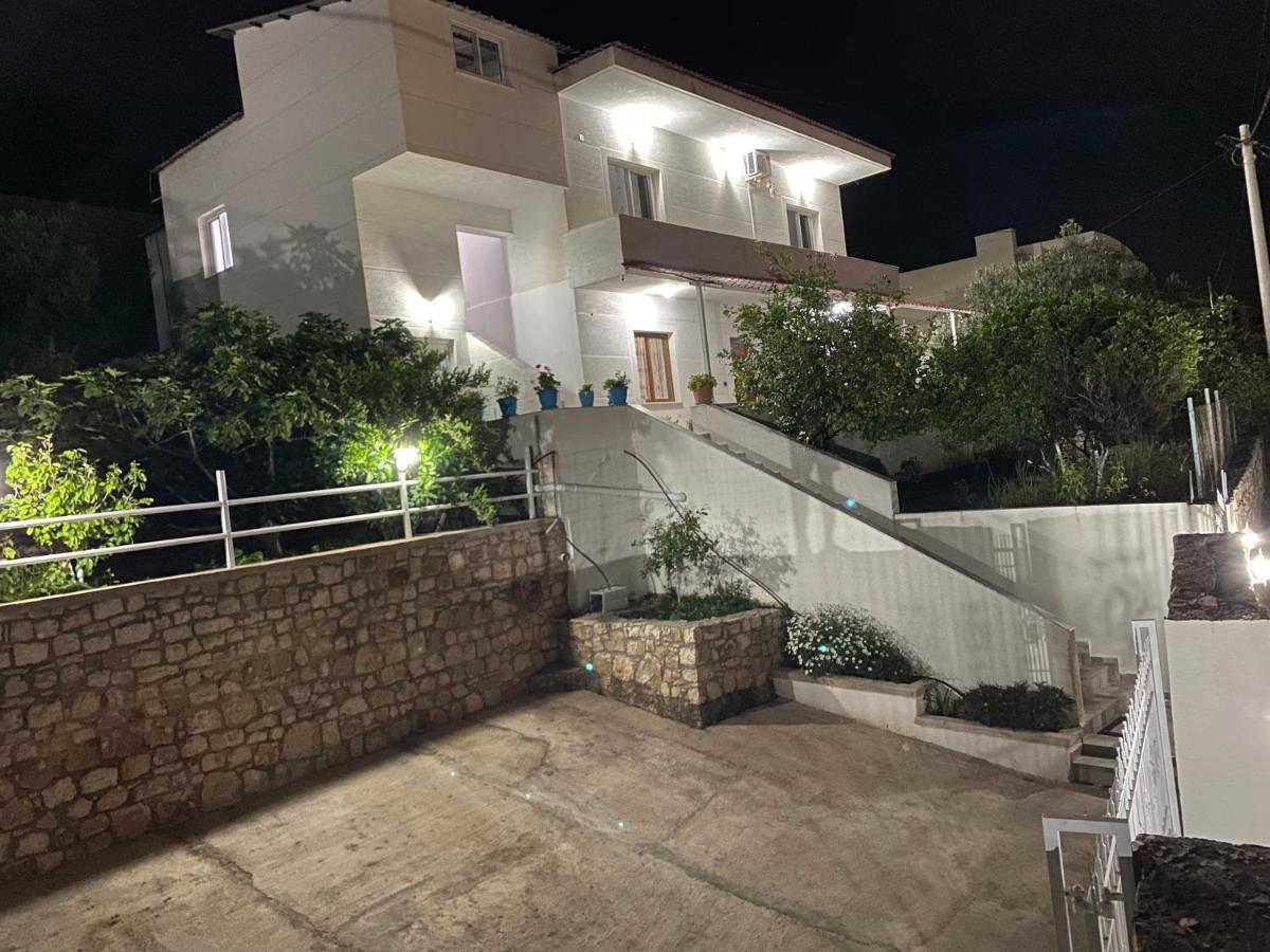 Apartmente Pamela Саранде Екстериор снимка