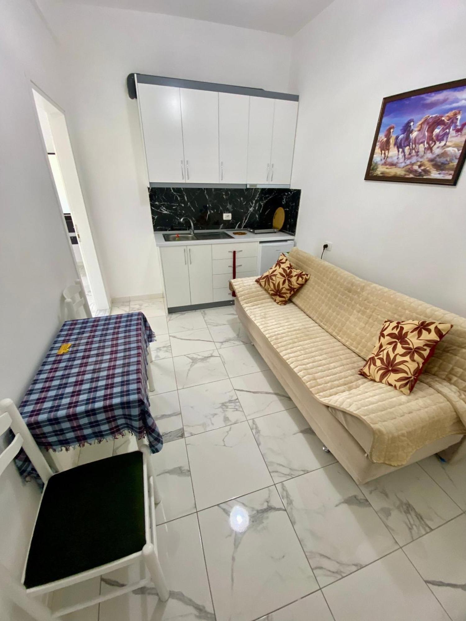 Apartmente Pamela Саранде Екстериор снимка
